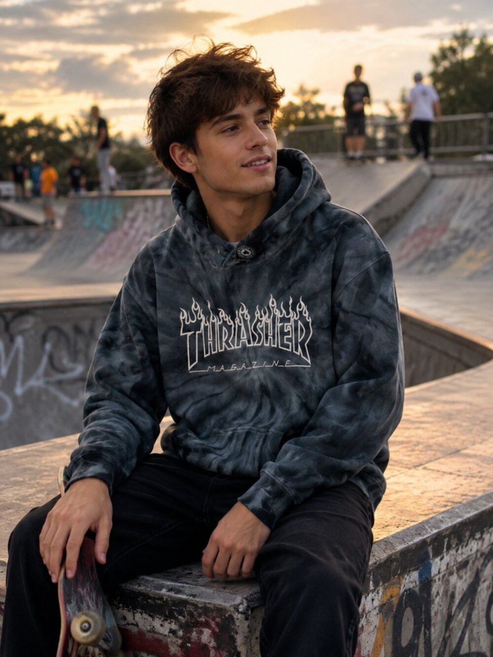 THRASHER SKATEBOARDER HOODIE   (MEDIUM)